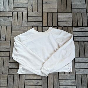 Crème colored cropped pullover sweater